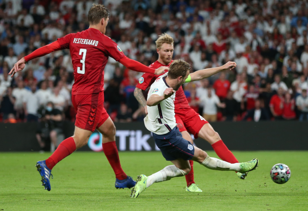 瑞典力克奥地利，顽强杀入半决赛！