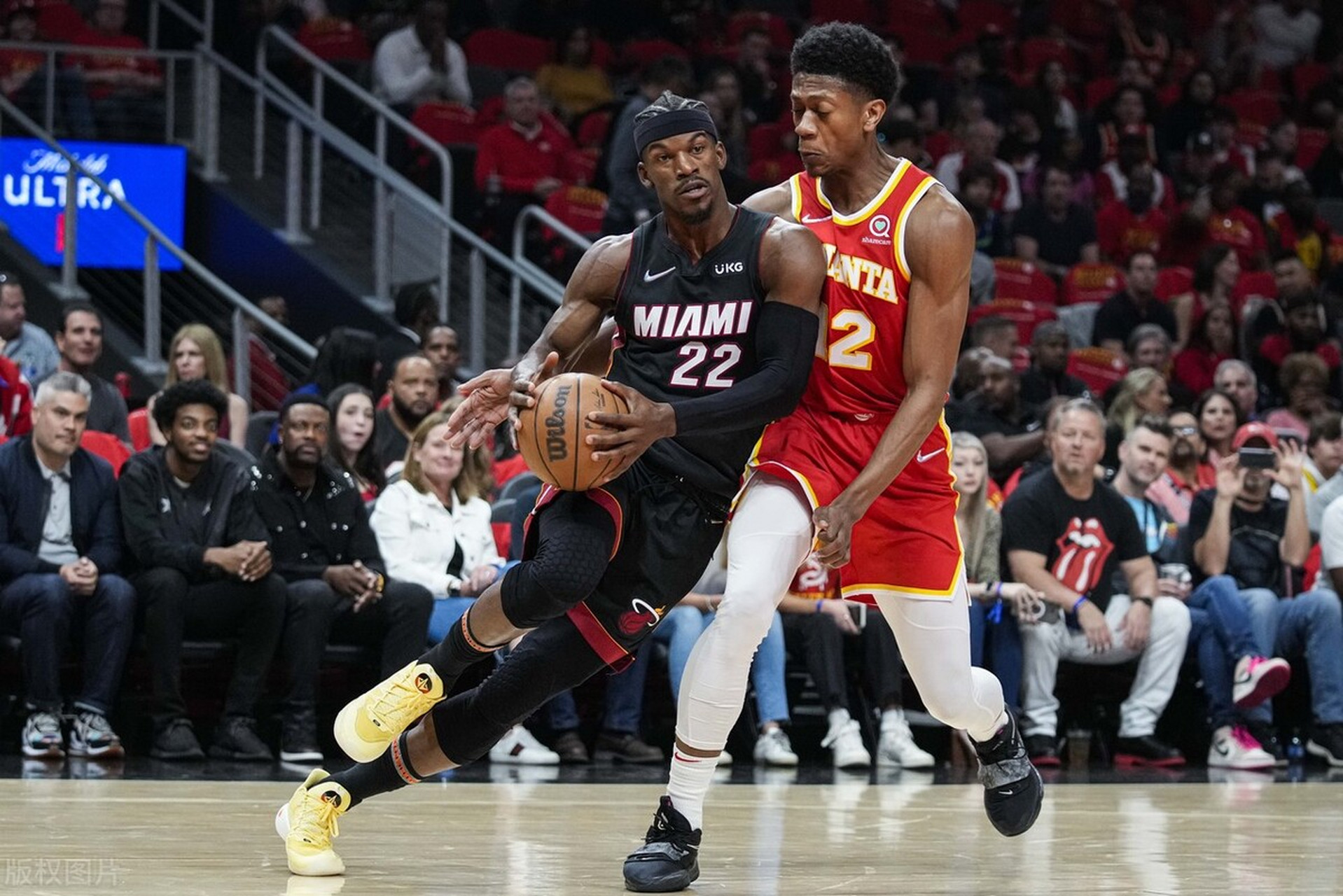 包含客场泣血！诺维奇城主场大败，防线彻底崩溃的词条