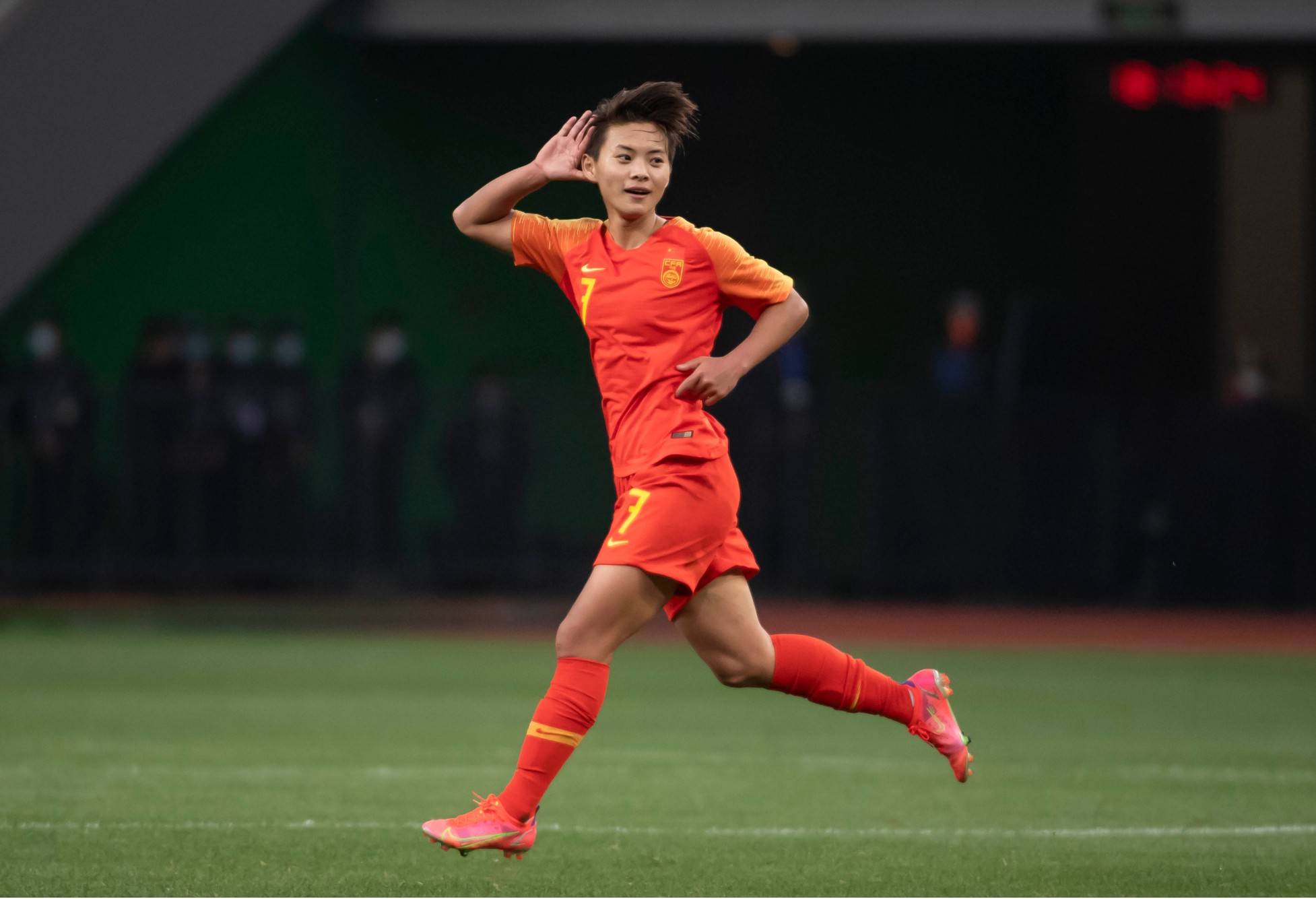 关于女足世界杯冠军在前，备战奥运会遇难题的信息