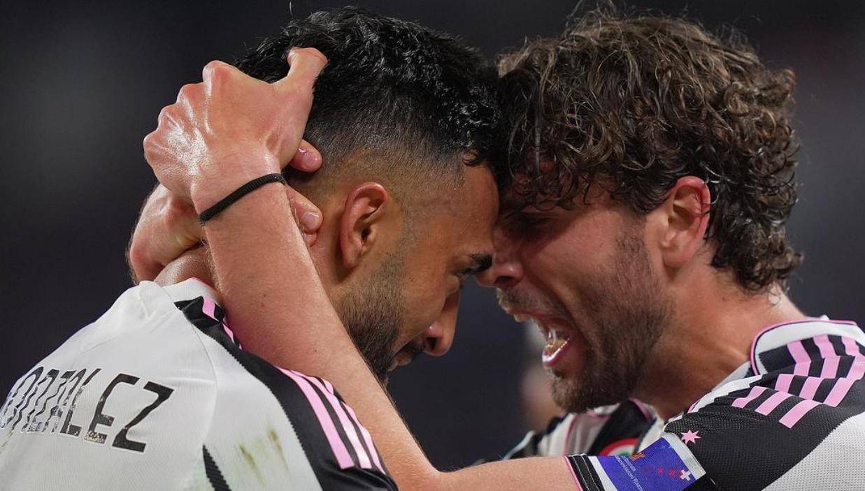 包含尤文图斯错失单刀球，孙兴慜门将神勇扑救成最大功臣！的词条