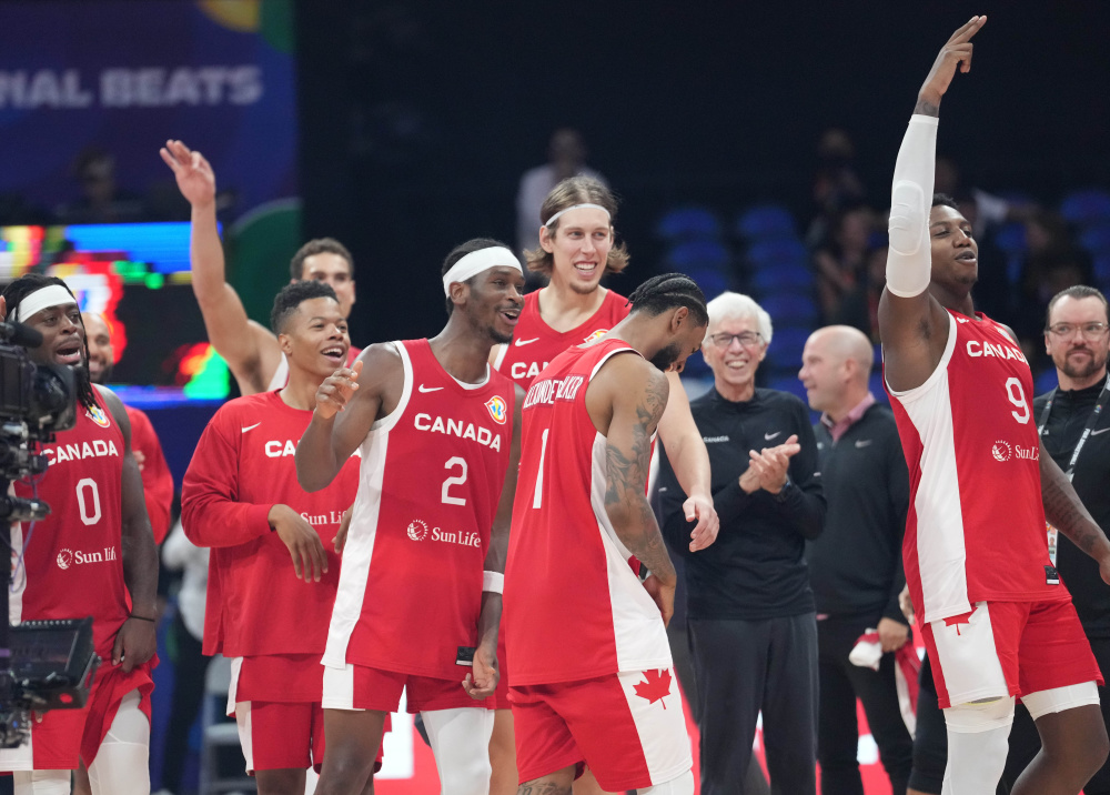  Uzi关键节点出色防守，加拿大队带队取胜！